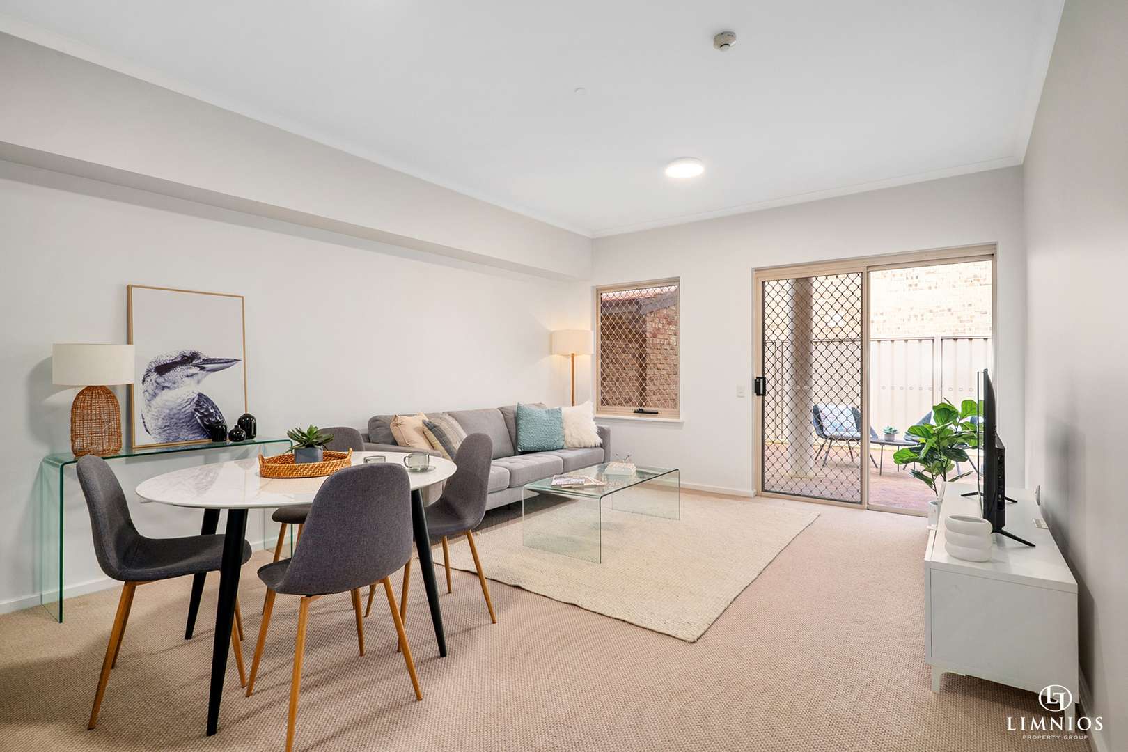 Beautifully presented 1 bedroom ground floor apartment