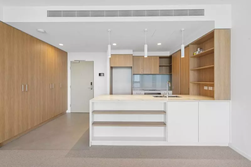 South-facing apartment with stunning Burleigh Golf Course vistas