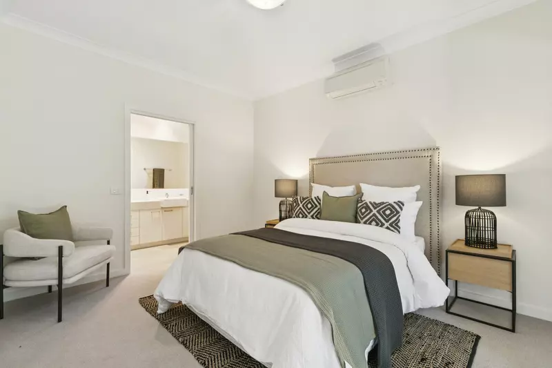 Bright Open Living, Court Location