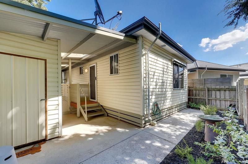 Unique One Bedroom Cottage!