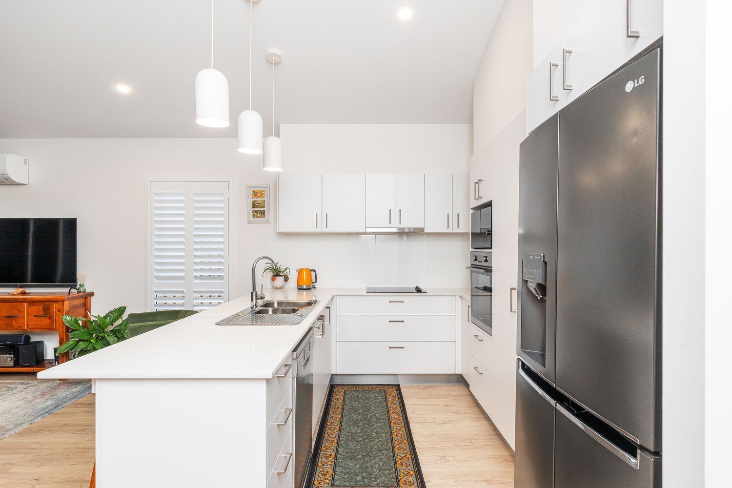 Easy-Care Living with Contemporary Style