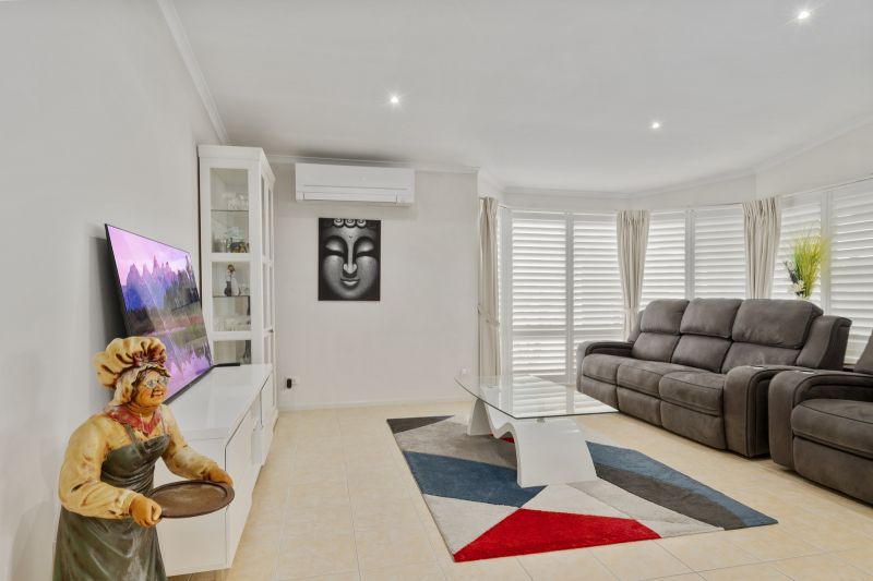 Relaxed Lifestyle Living by the Nepean River