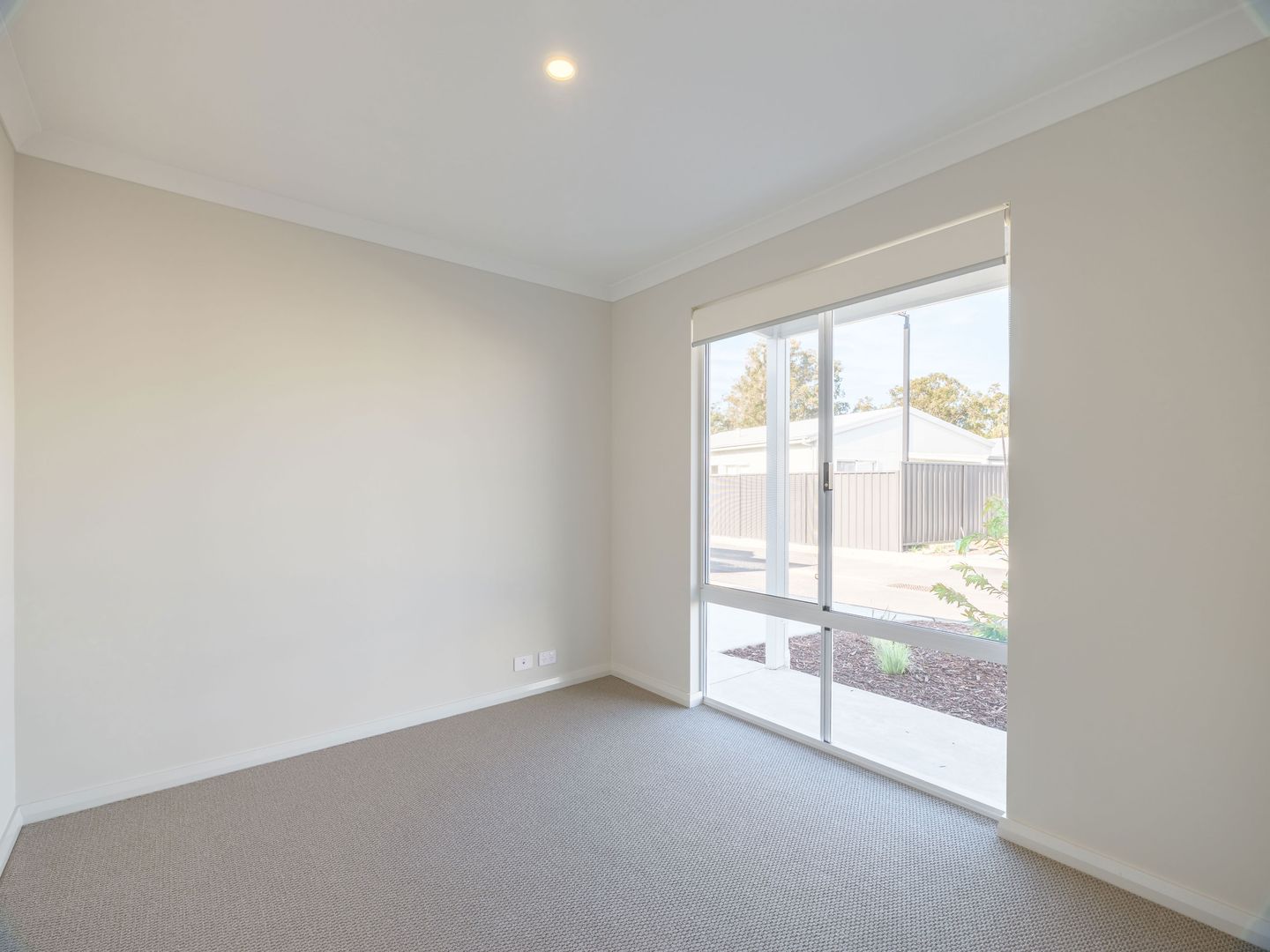 Spacious 3-bed home with outdoor alfresco