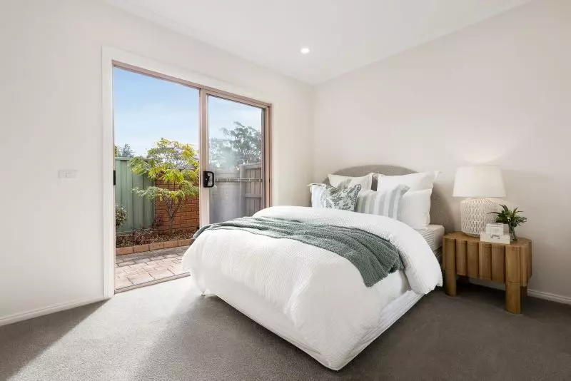 Lovely 2-bedroom villa with alfresco area and landscaped gardens