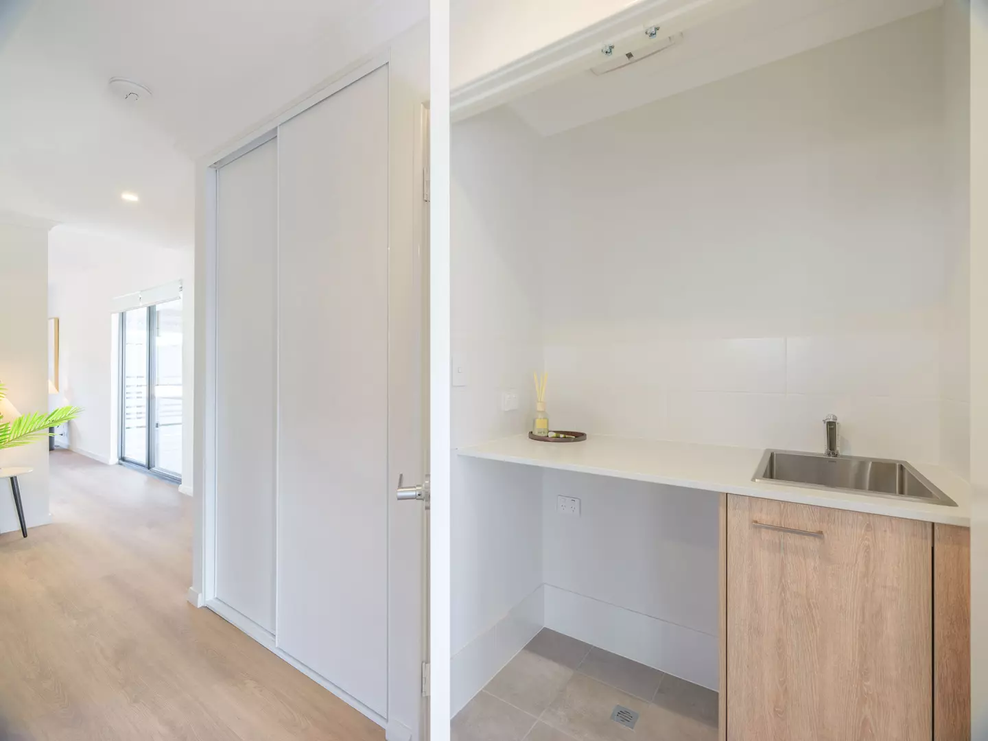 Meadowbrooke Lifestyle - Light filled, modern 2 bed home