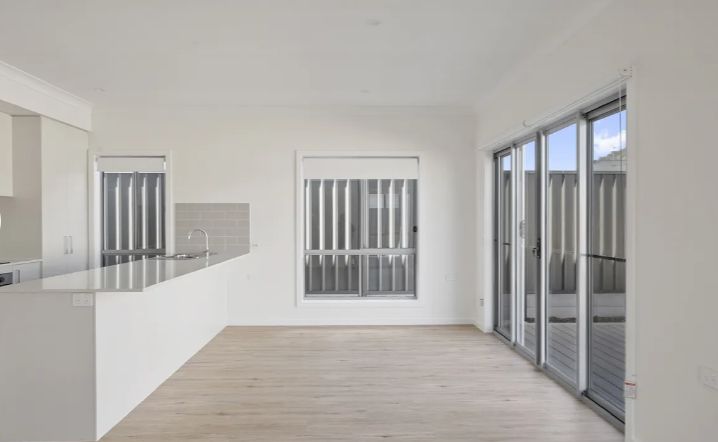 Spacious 3 bed home with outdoor deck and double carport