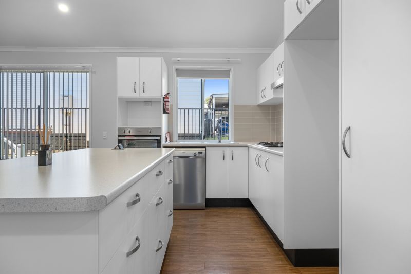 Bright & Spacious Living!