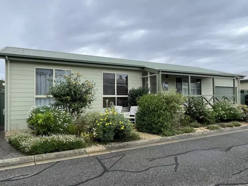 Stunning home - Pretty garden