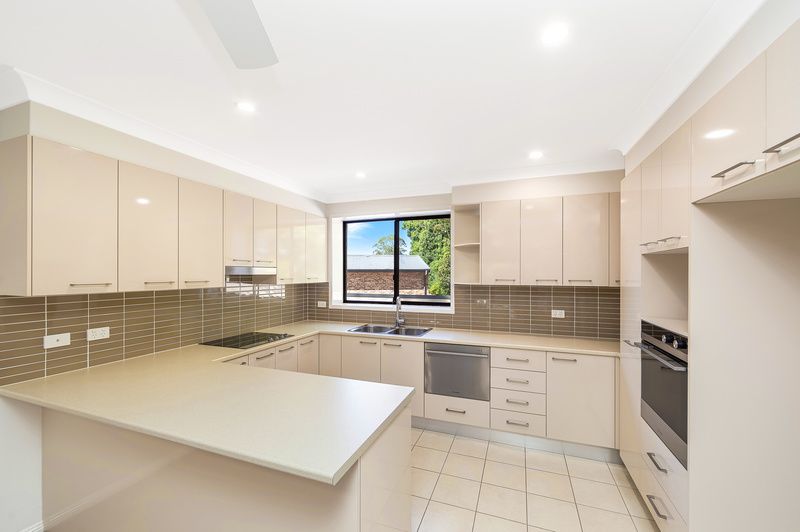 Private Villa with Patio in Quiet Village Pocket