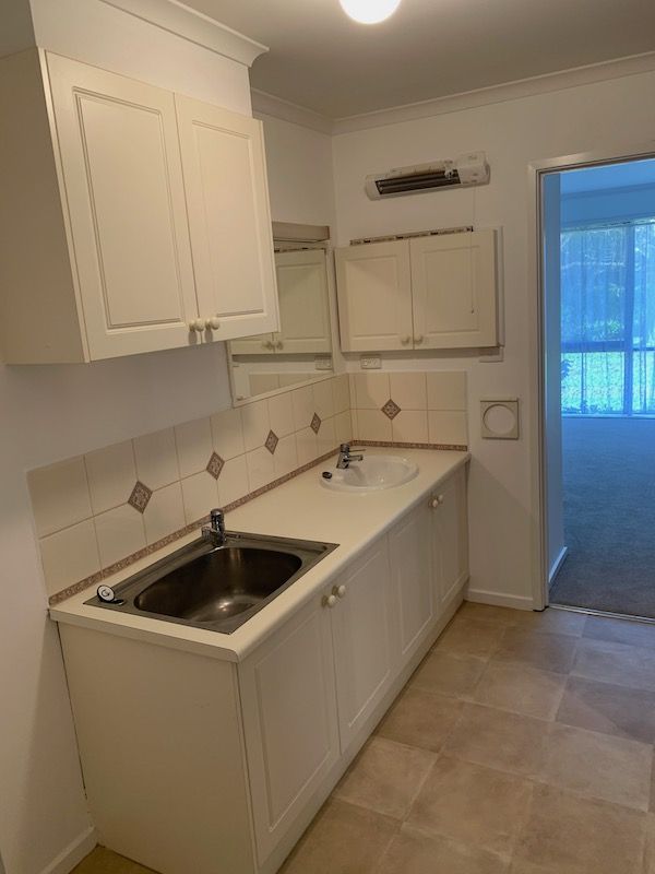 Kooringa Close Retirement Village - Beautifully Presented Unit Overlooking Lake