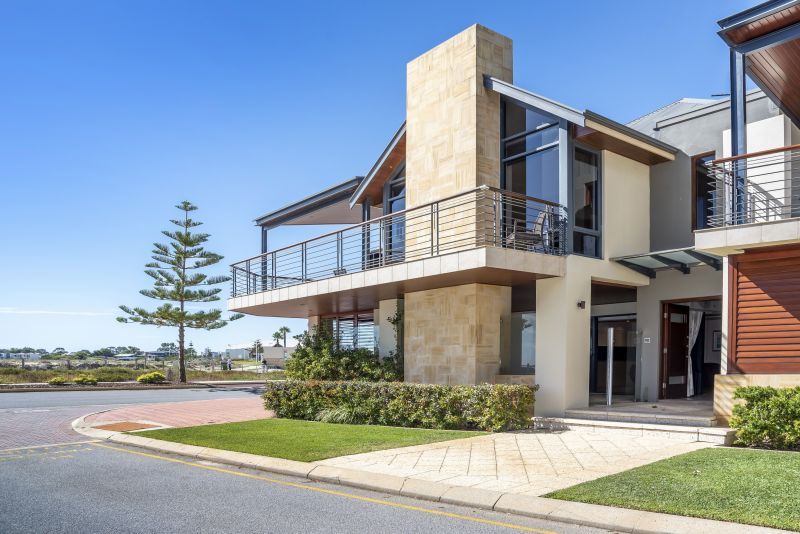 Absolute Beachfront!