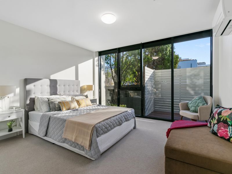 Renovated Bayside Living