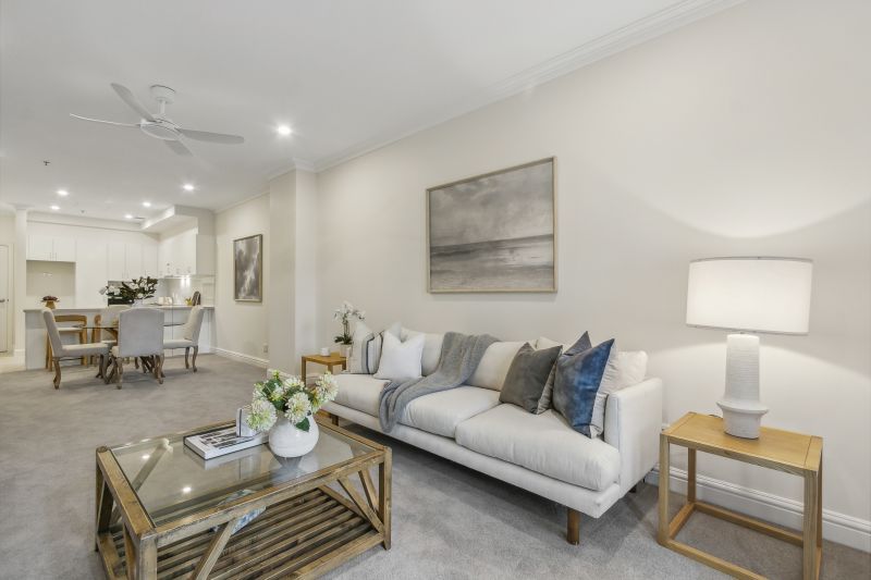 Large one-bedroom apartment on the ground floor