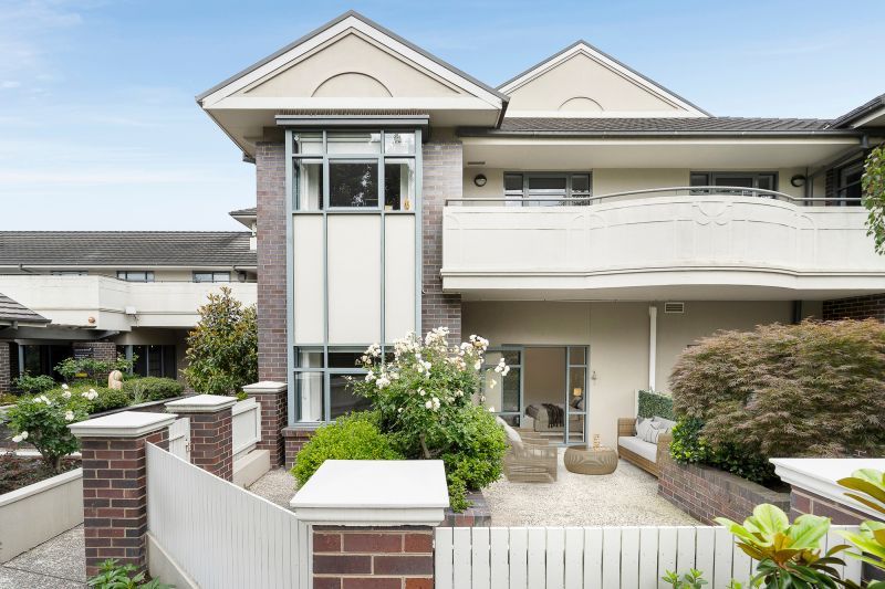 Ground-floor two-bedroom apartment