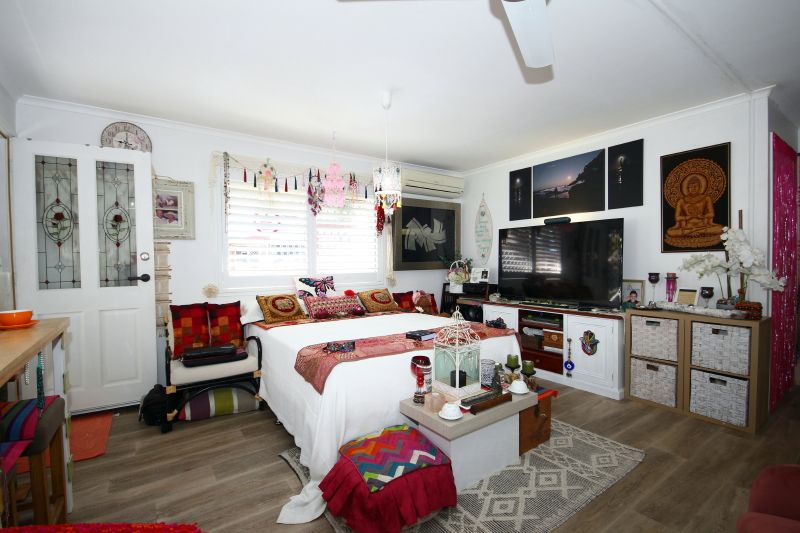 The Palms Village - Over 50's pet friendly Lifestyle Village