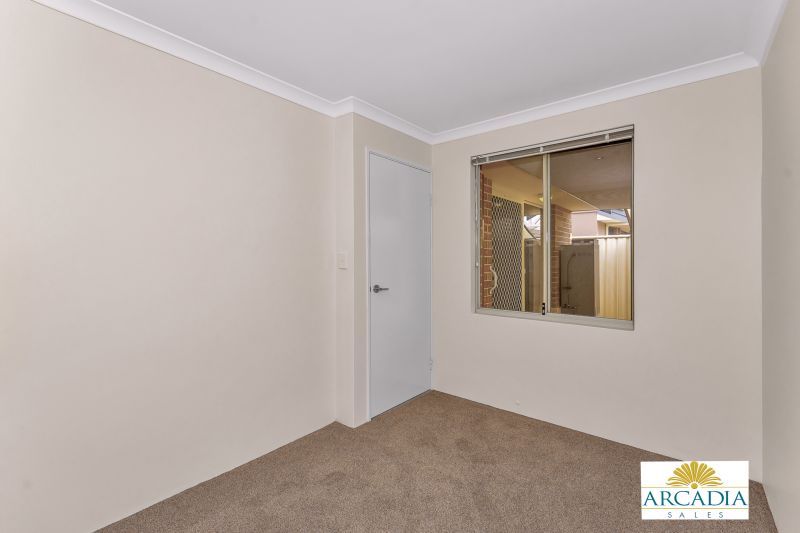 ARCADIA WATER MADDINGTON - Ideal Location, Close to Clubhouse, 2 Bedroom + Study