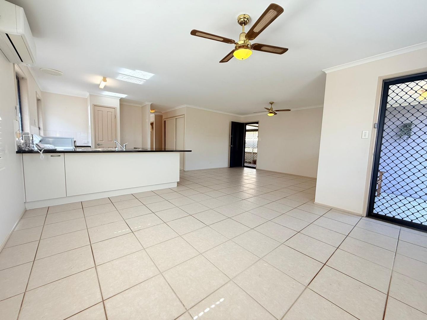 Light Bright and Open plan living - Over 50's gated complex.