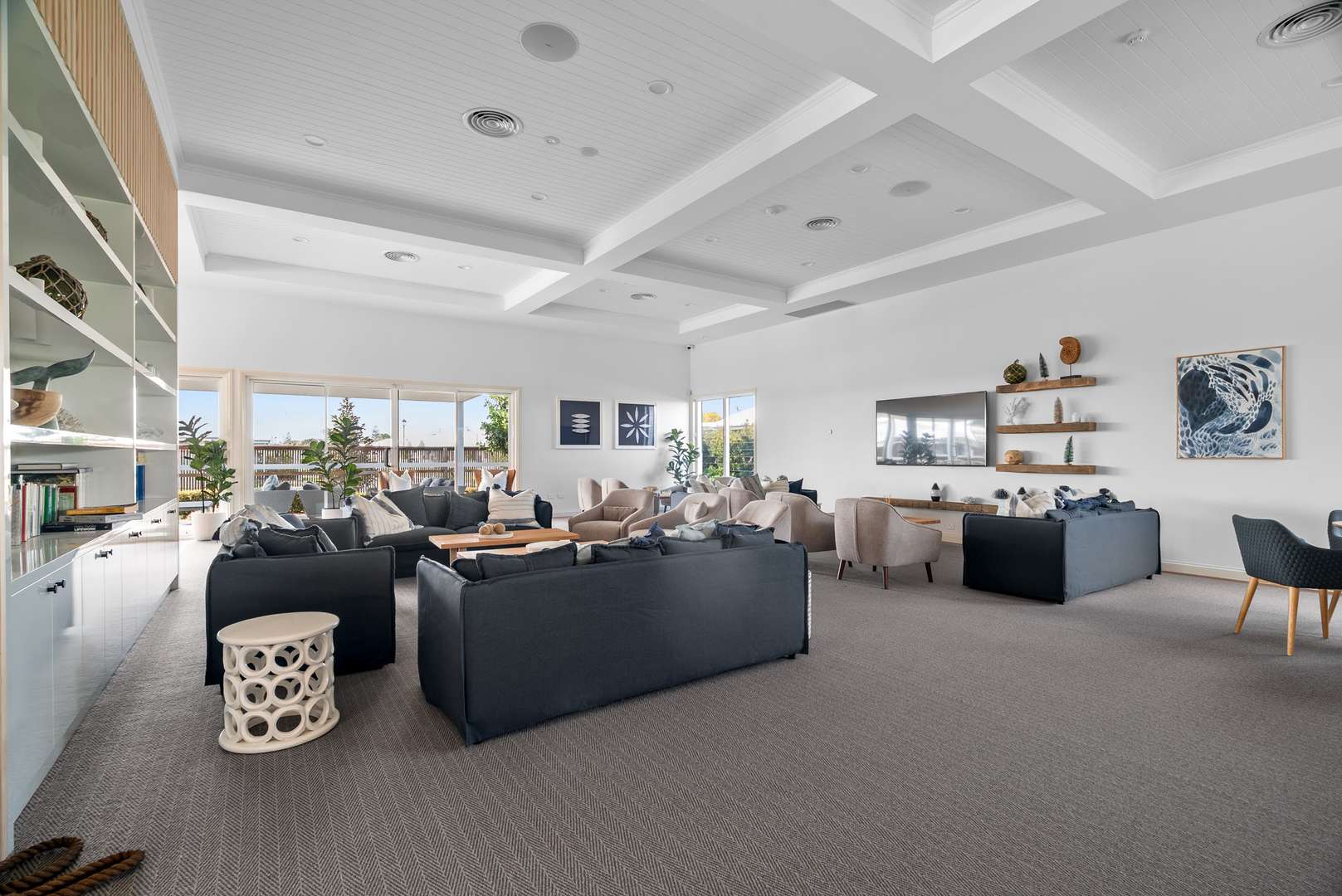 Pristine Hamptons Living - Move Straight In & Enjoy
