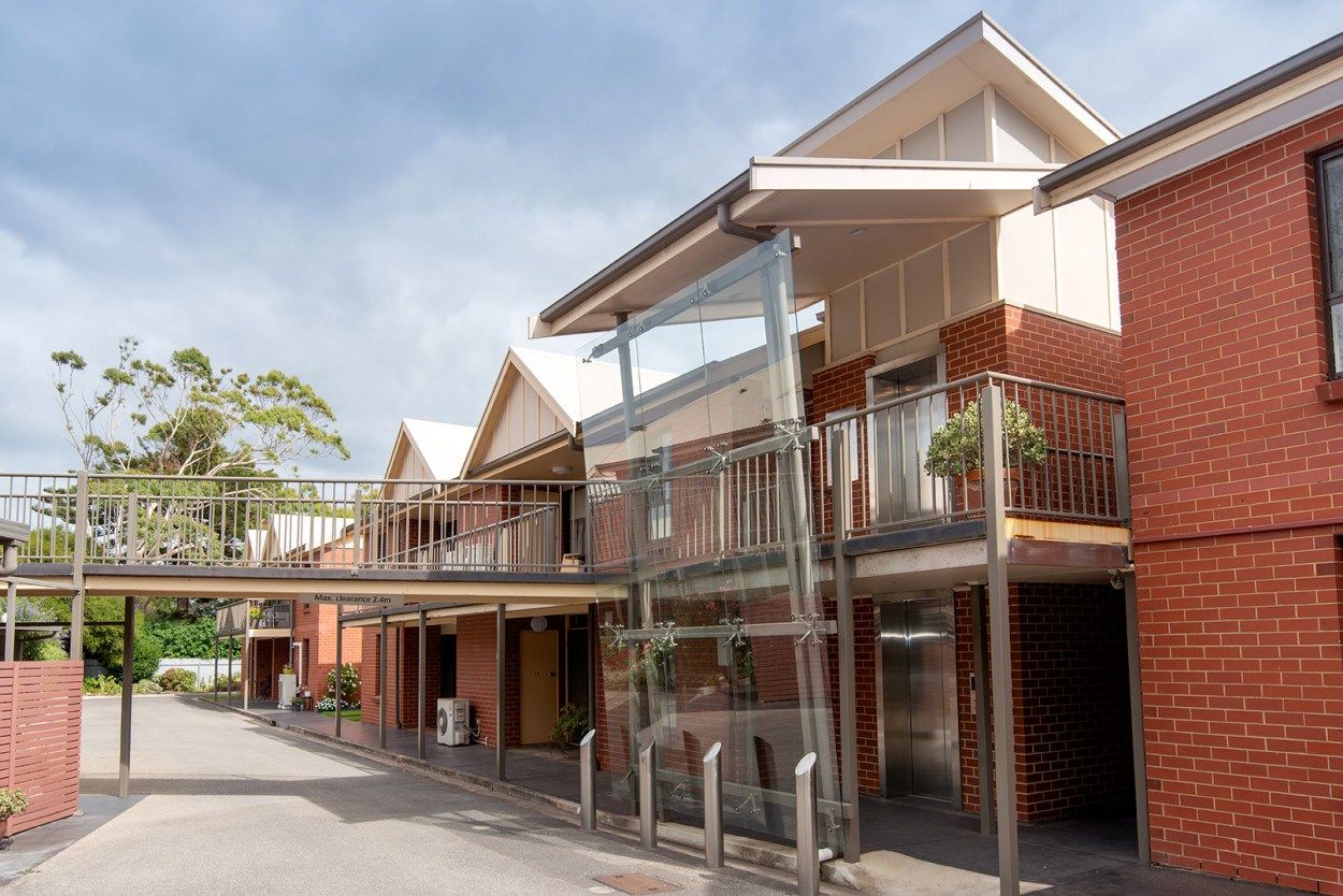 Eldercare Oxford Units: one-bedroom unit within easy walking distance to the beach