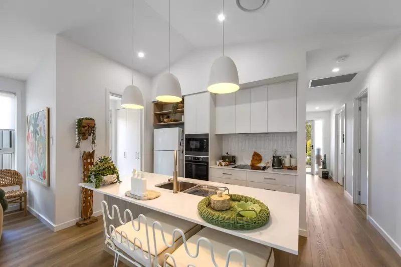 Quiet, Contemporary Living with Privacy and Space