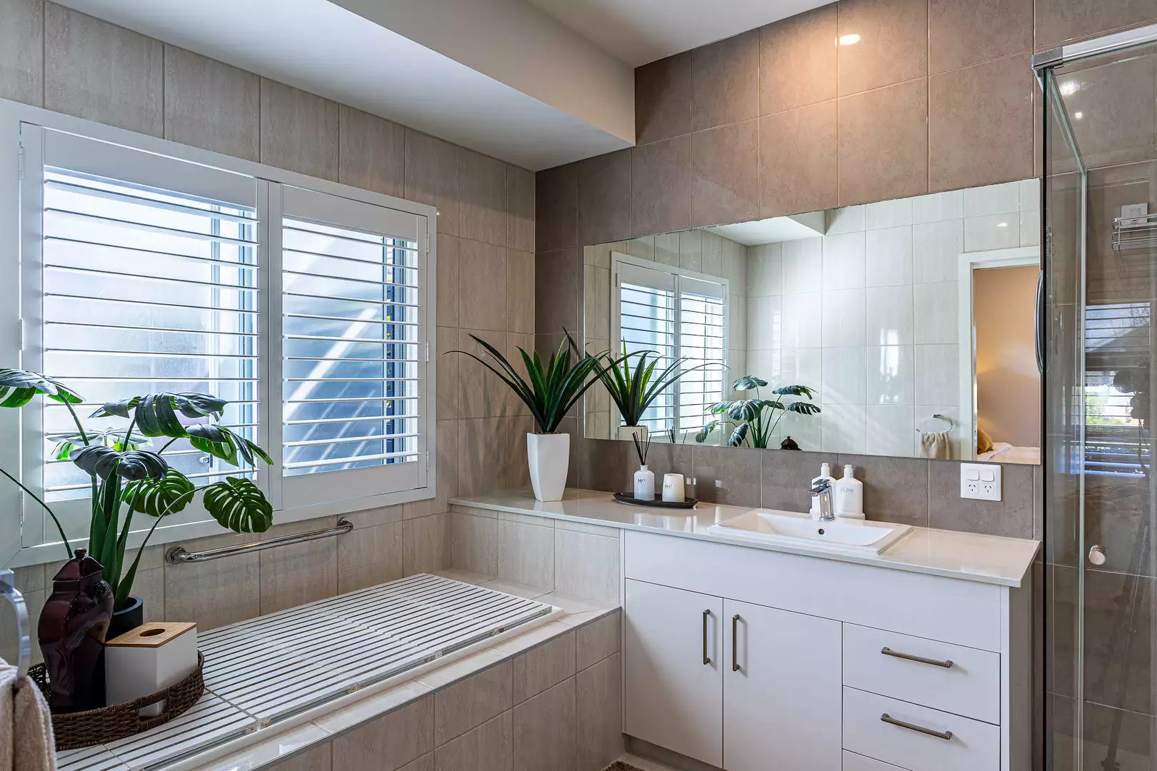 Degas III- by Palm Lake Resort Tea Gardens