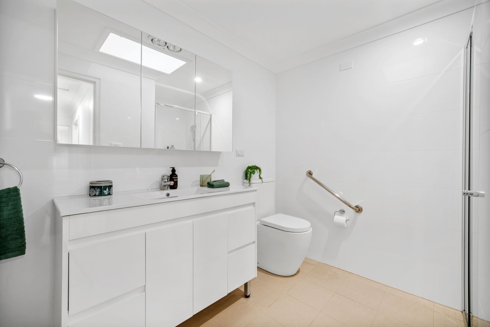 Spacious and Light-filled 2 Bedroom Home
