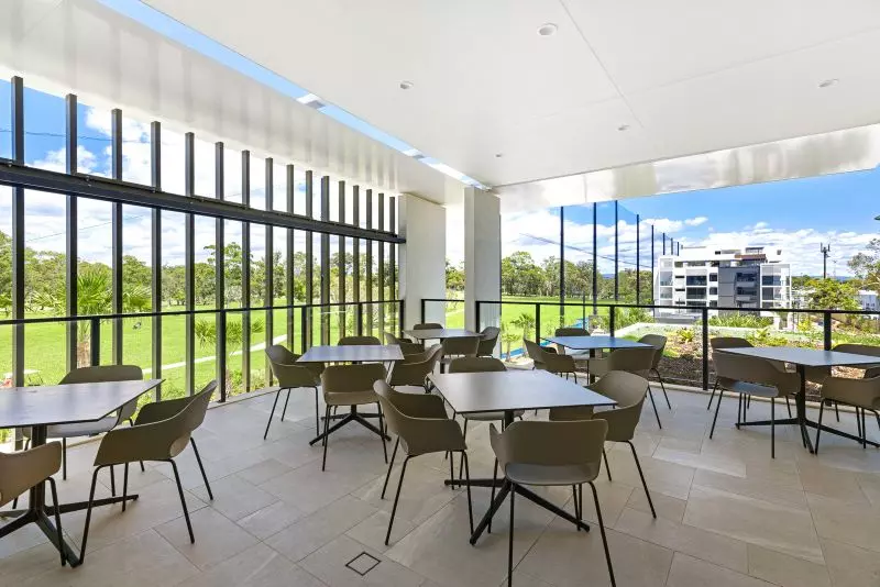 Corner north-facing apartment with spectacular Broadbeach Skyline views