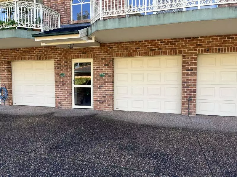 Under offer- Abundant space and light with elevated views