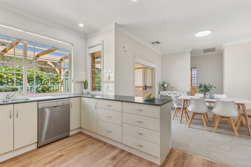 Sunlit Villa with Lush Gardens and Entertainer’s Delight