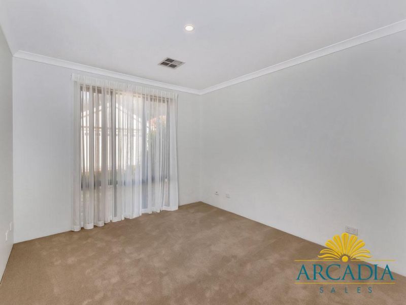 ARCADIA WATERS MADDINGTON - Great Central Location