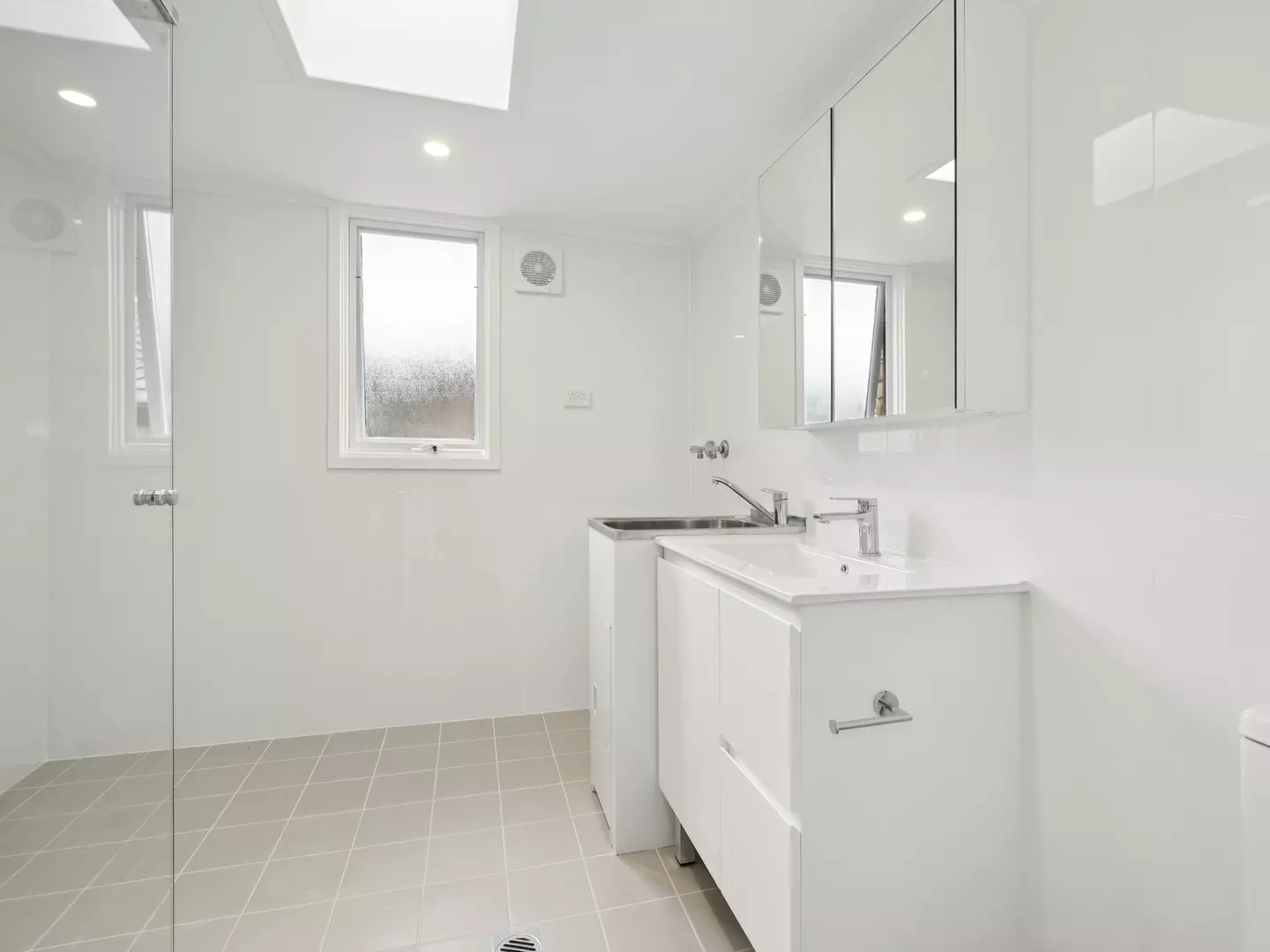 60/36-42 Cabbage Tree Road Bayview, NSW 2104