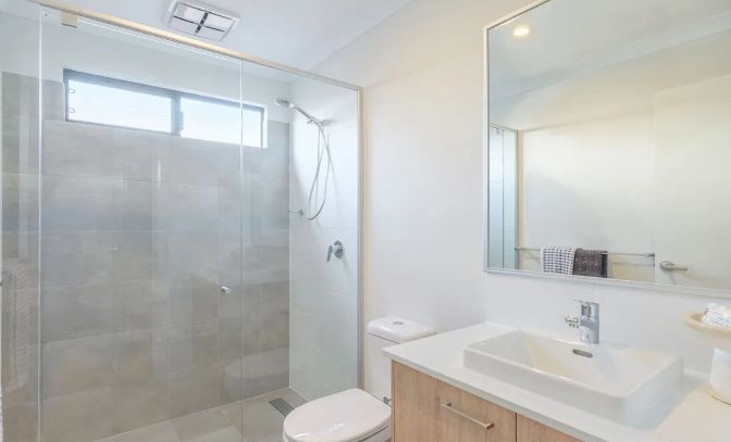 A light-filled Modern 2-bedroom