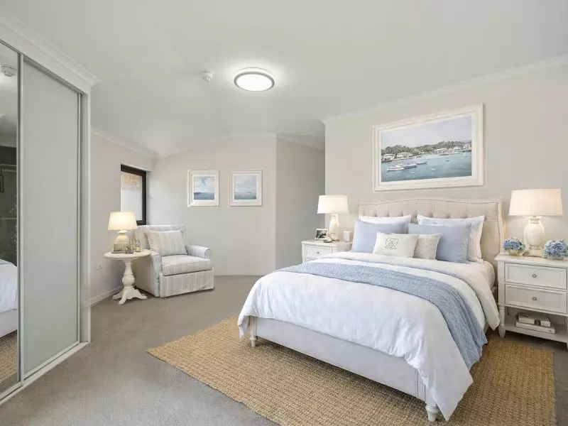 Privately set apartment with a peaceful, leafy aspect