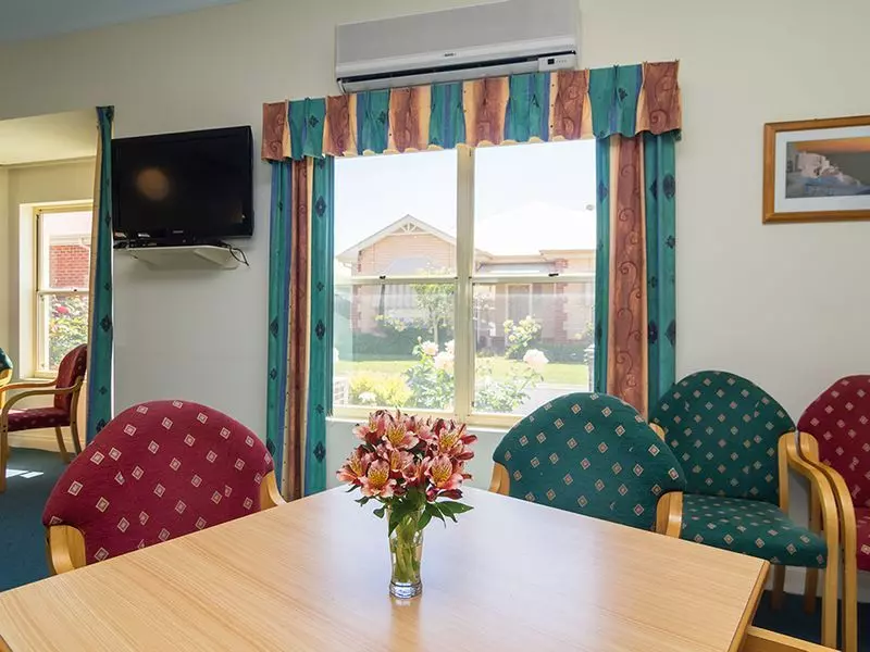 Spacious Independent Living Unit, perfect for the retiree requiring a little extra space!