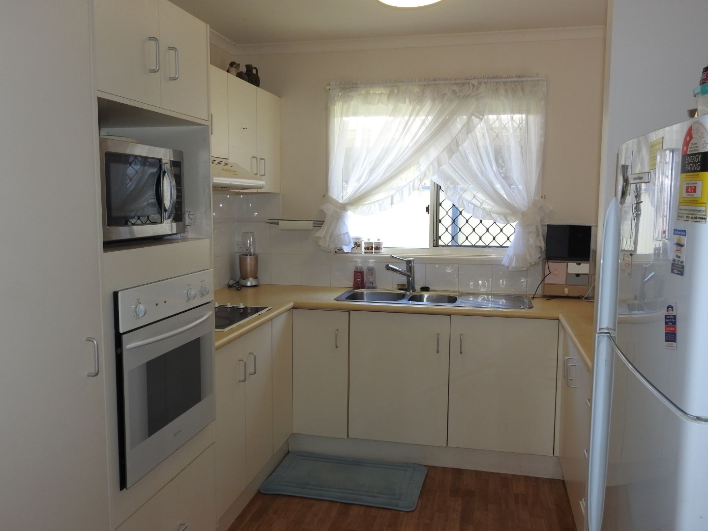 Easy stroll to the Lake