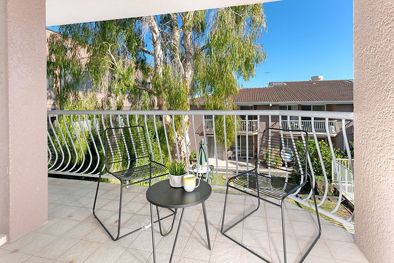 Reduced to sell! Immaculately presented renovated care apartment.