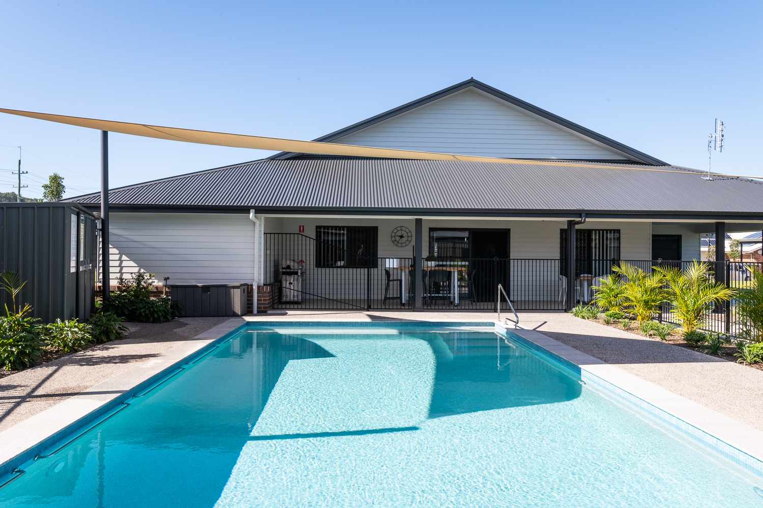 Villa 11 | 3 bed + 1 bath + powder
