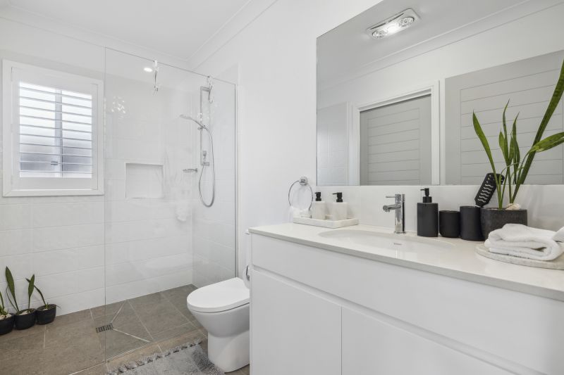 Elegant 3 Bedroom Home - Spacious and Bright!