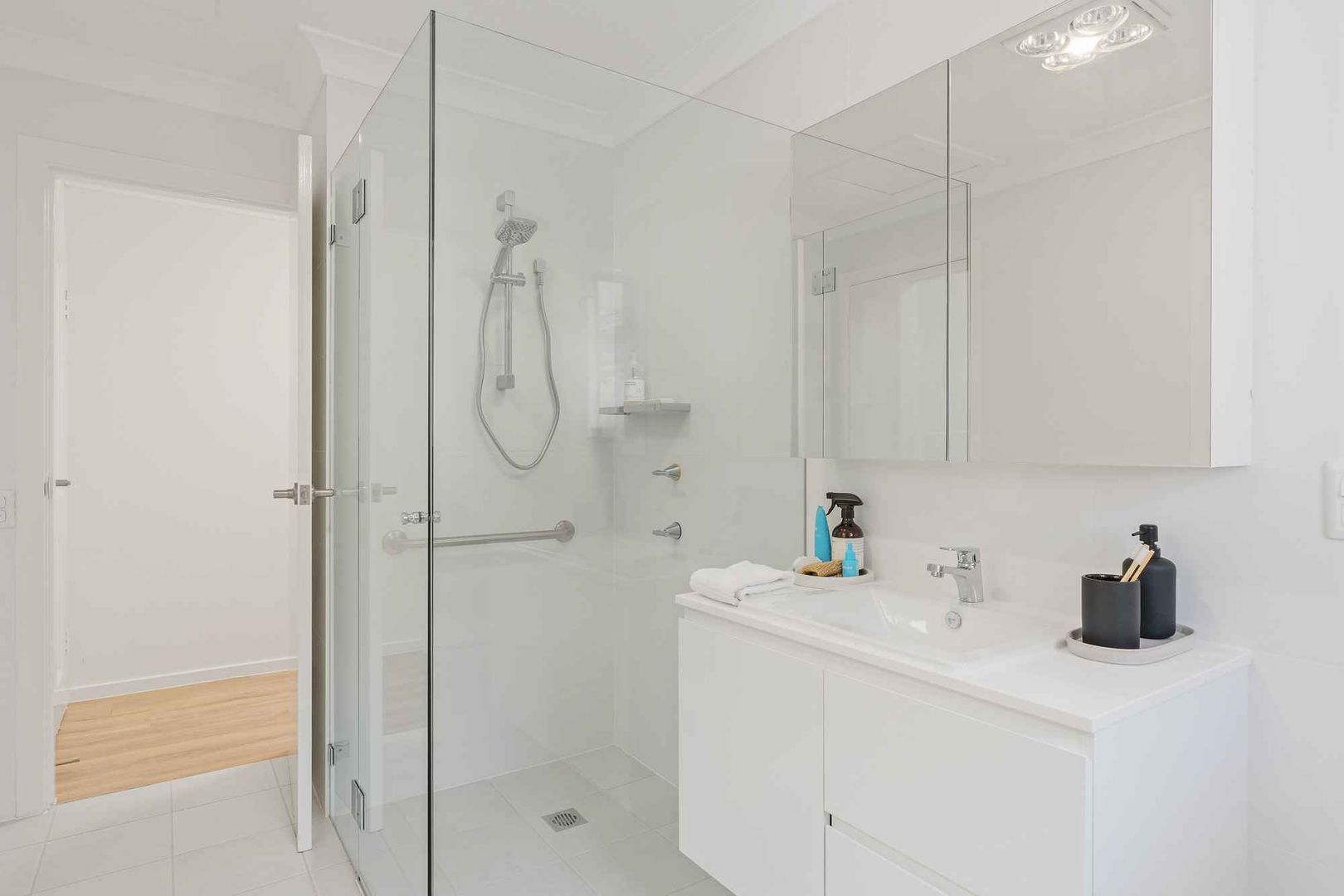 Spacious 2 Bedroom Home with private backyard