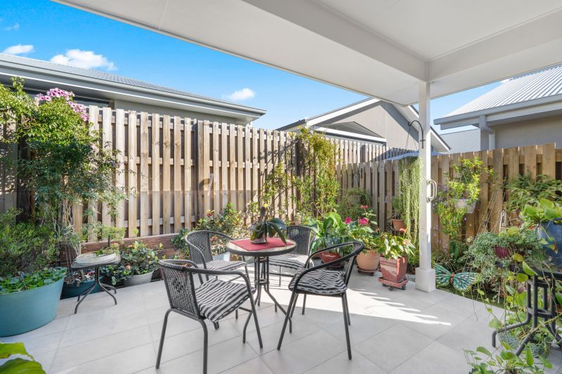 Downsize in Style!

Embrace a relaxed lifestyle in this north-facing one-bedroom home, plus study.