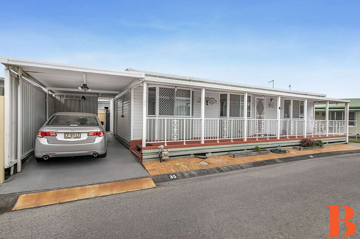 Three Bedroom Residence - Spacious and Open - Full Length Verandas Front and Rear