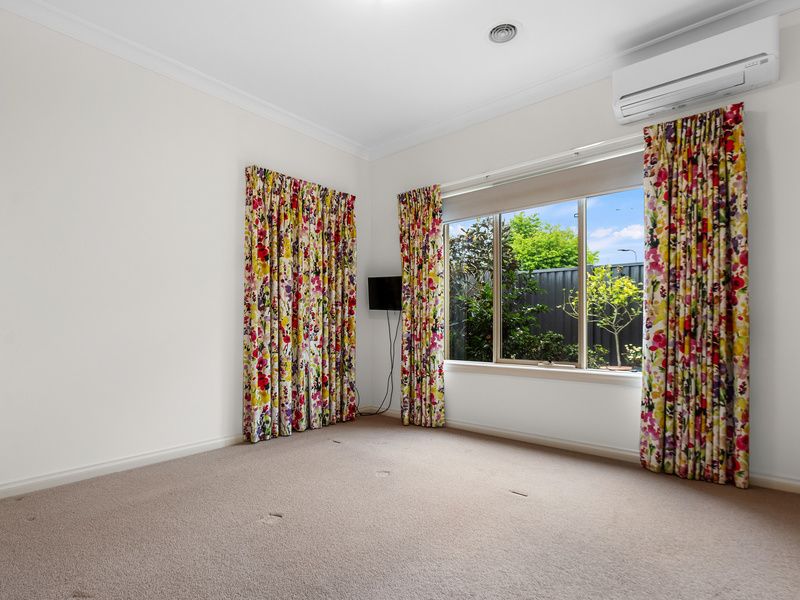 Refreshed Villa with Study and Courtyard