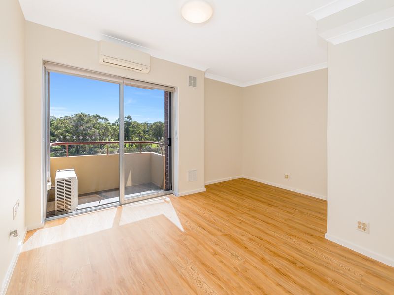 A sun-filled one-bedroom apartment - Price is hard to believe!  Last 1 bedroom apartment available at Moline Village 