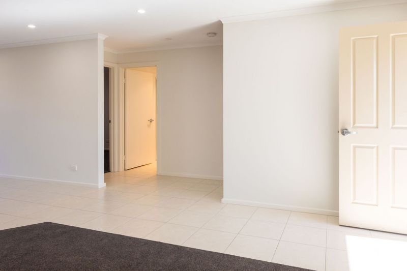Stunning modern interior renovations in this spacious contemporary unit.