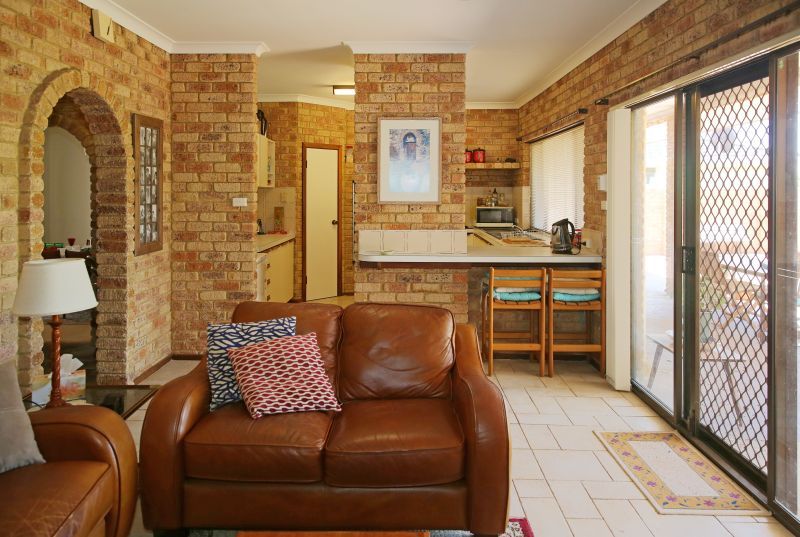 180 degree ocean views!