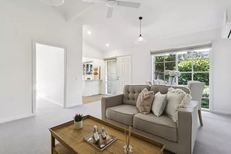 Corner Unit with Courtyard and Vaulted Ceilings