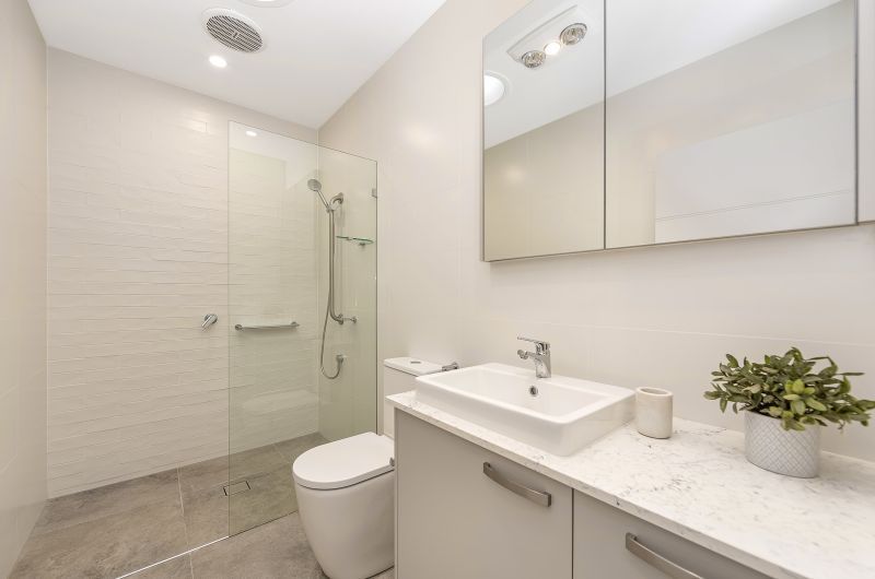 Fresh, modern two-bedroom villa with seamless indoor-outdoor alfresco area