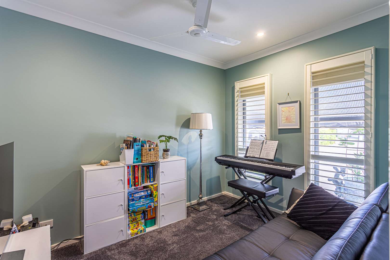 Palm Lake Resort Fern Bay - Beautifull home with a wow factor