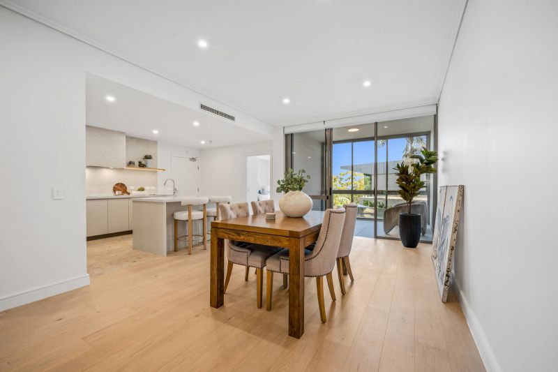 Bright, Stylish First-Floor Apartment
