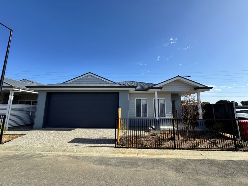 Welcoming and Spacious Home